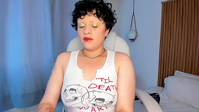 Alaska deluxe online show from January 10, 8:46 pm