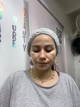 MiaWhiteBunny online show from April 4, 9:24 pm