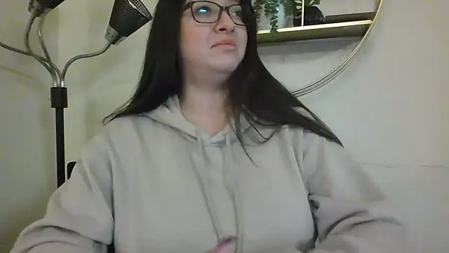 BesosAndPassion online show from November 20, 12:11 am