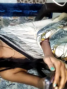 Sassy Shanvi online show from December 22, 11:30 pm