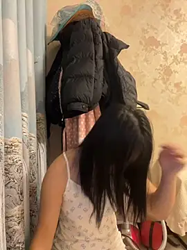 YiYi-12138 online show from November 20, 9:32 am