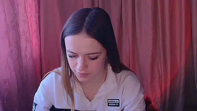 Illa May online show from February 28, 11:42 am