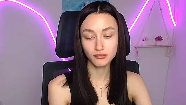 Stella XO online show from May 9, 5:42 am