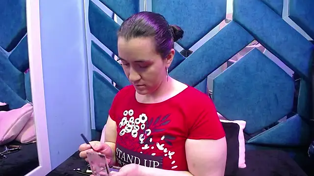 Carolaine Dh1 online show from November 29, 10:25 pm