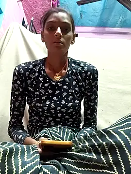 DESI-SHAWTY online show from November 22, 3:04 pm