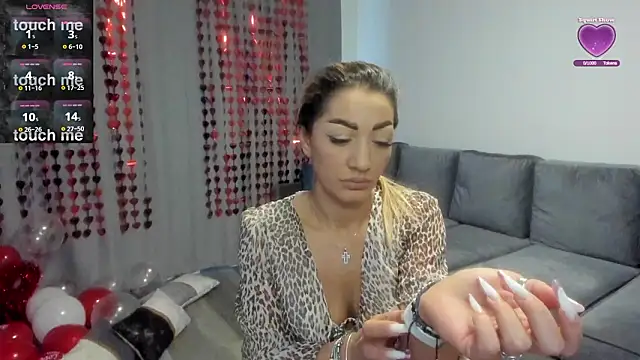 rossana doll online show from February 10, 7:22 am