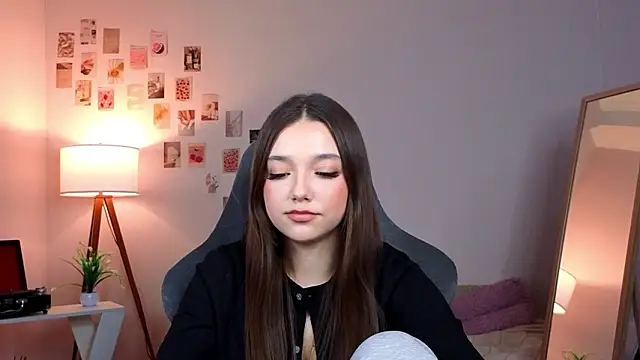 Vexorine online show from February 5, 5:38 pm