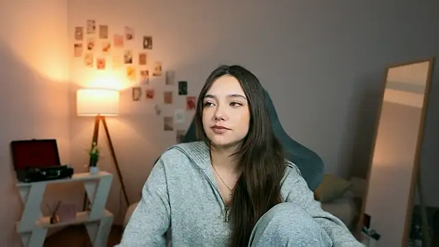 Vexorine online show from March 24, 10:15 pm