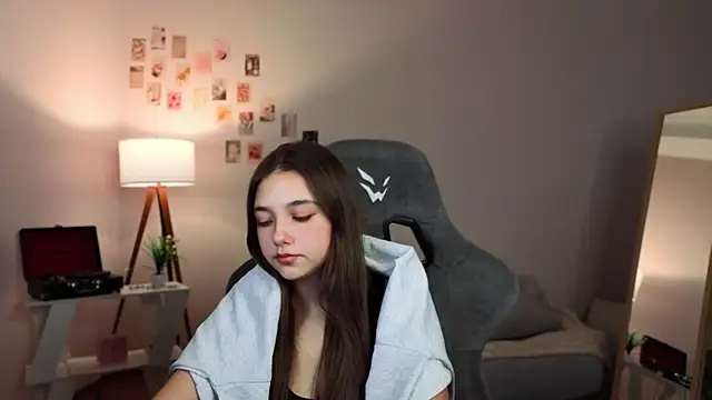 Vexorine online show from December 14, 8:47 pm