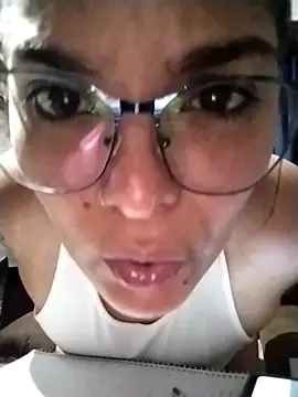 YouladyVidal online show from November 24, 1:40 am