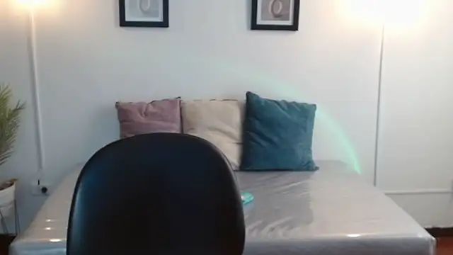 Juliana  lx online show from March 14, 3:13 pm