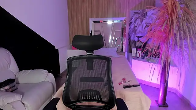 RenataMason online show from March 25, 4:49 am