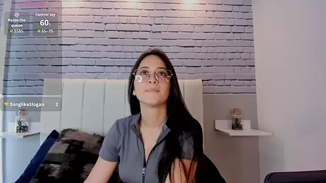 SophieeMoore online show from February 7, 1:59 pm