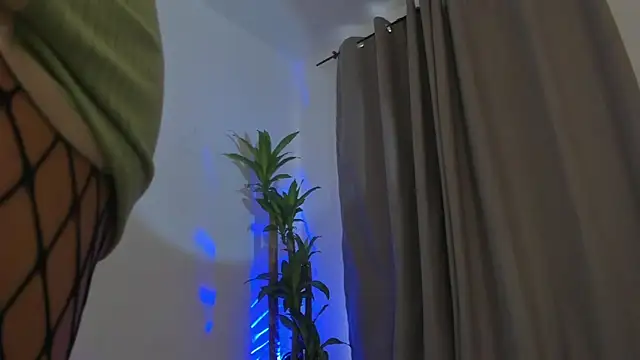 Catty Noir online show from November 25, 9:59 pm