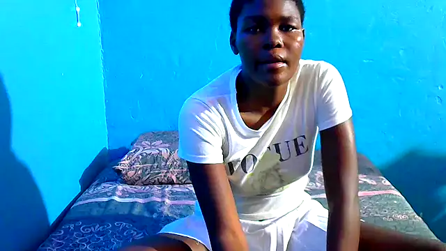 VirginPrincess06 online show from January 13, 2:32 pm