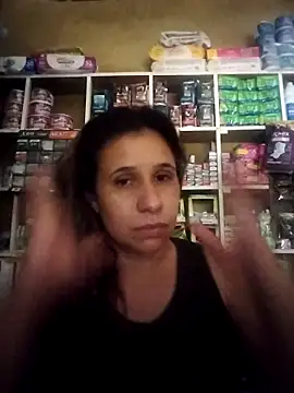 MIA-LARIOS online show from April 6, 10:33 pm