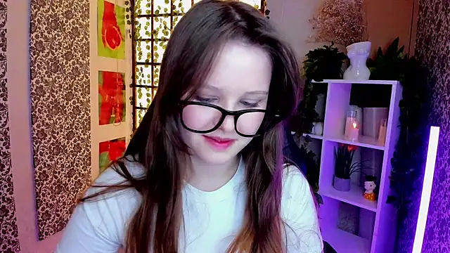 Lana Moon   online show from December 3, 9:44 am