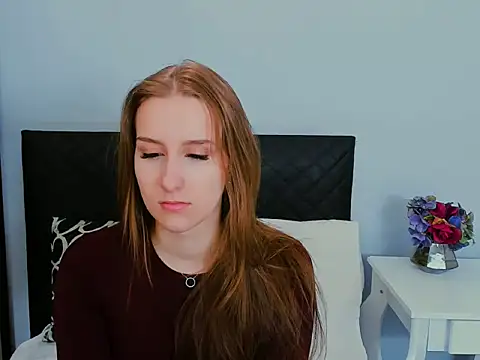 VanessaAmore online show from March 15, 9:00 am