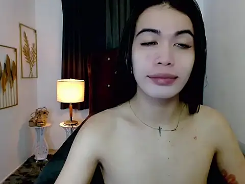 hollyyumiloove online show from February 22, 10:16 am