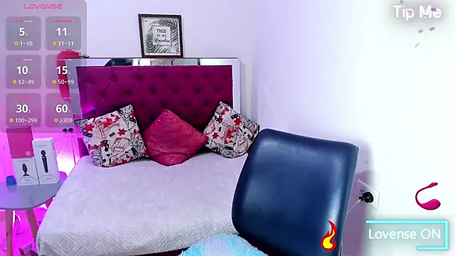 Samantha  F W online show from May 29, 10:19 pm