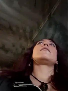 Eveeelyn25 online show from February 12, 1:07 am