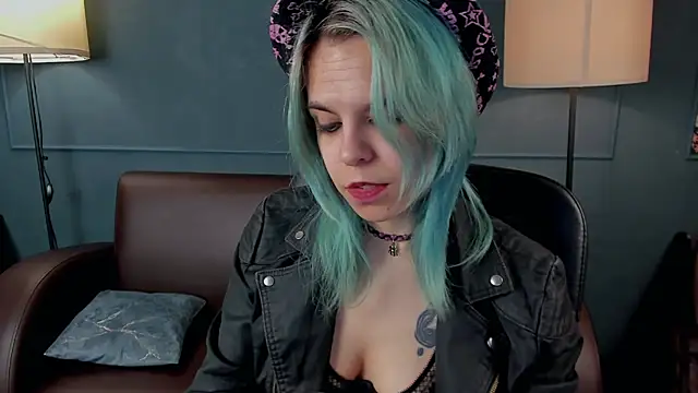 LiraBelle online show from February 20, 3:16 am