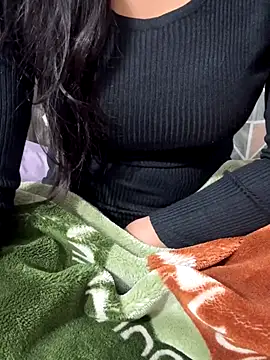 miss-Riya-00100 online show from December 4, 4:30 pm