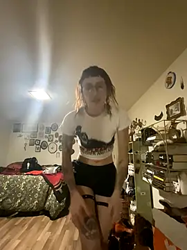 ashtrayhaterz online show from November 26, 6:58 am