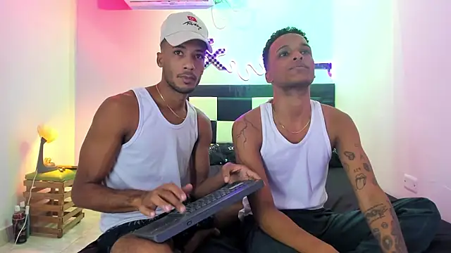 Black Guys Pervert  online show from November 26, 1:23 pm