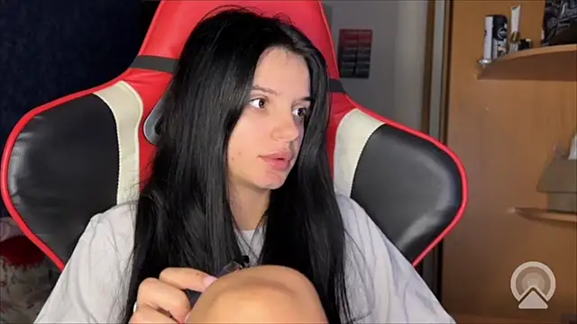 Lili0-0 online show from November 24, 9:17 pm