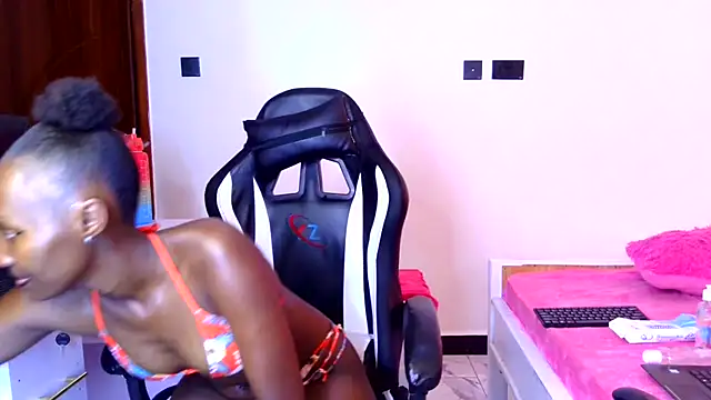 emma-112 online show from February 2, 5:39 am