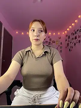 Davne  online show from February 18, 1:49 am