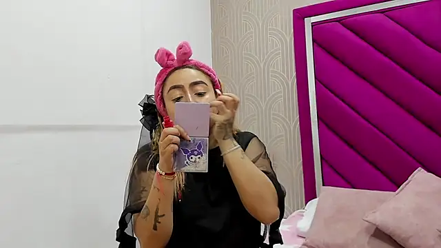 emma cook  online show from January 5, 8:56 pm