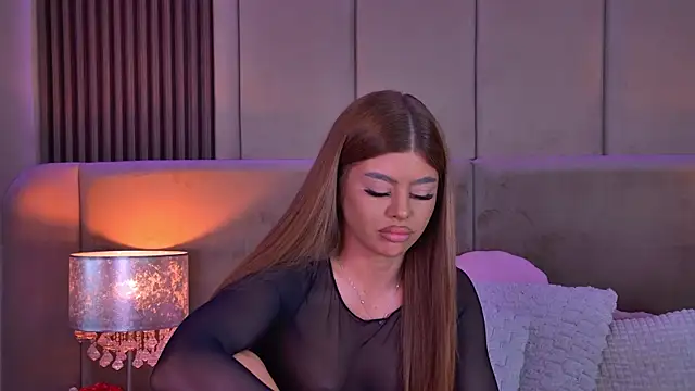 StephanieYves online show from June 24, 4:06 pm