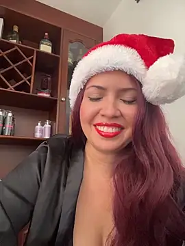 IsaSantoDomingo online show from December 22, 1:58 pm