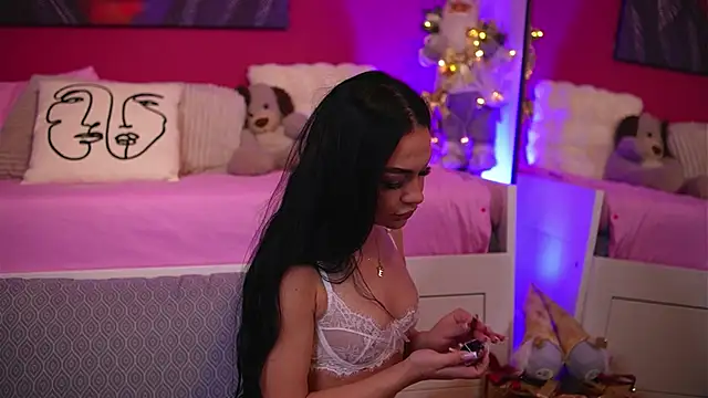 sashalorenzz online show from December 18, 4:06 am