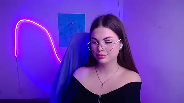 Violetta Brilliant online show from January 8, 1:26 pm