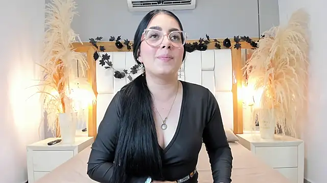 GabyJhons online show from December 16, 6:14 pm