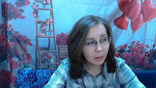 DaisyEdit online show from February 22, 6:25 am