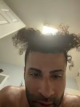 Chrisd3195 online show from April 18, 7:33 am