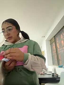 Dafne se online show from April 14, 1:05 am