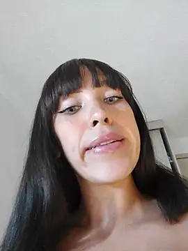 Lina Carolina online show from December 16, 5:13 am