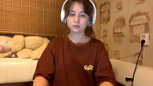 Tessa Muse online show from November 30, 4:00 pm