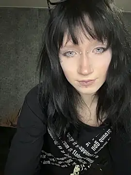 kcortnix online show from December 2, 10:23 pm