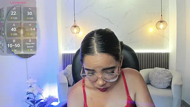 alana martiins online show from June 2, 7:37 pm