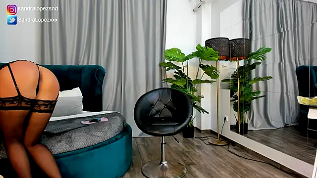 SandraLopezxx online show from October 16, 2:41 pm