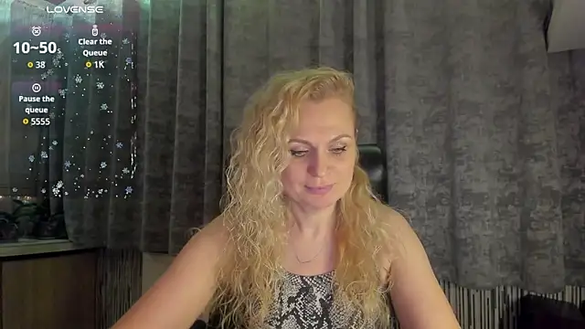 LanaLight x online show from March 3, 6:58 pm