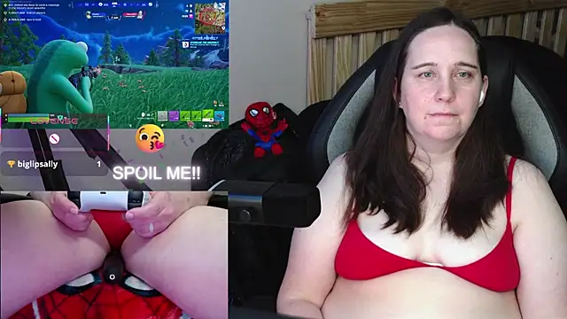 msgamergirl69 online show from April 28, 3:32 am