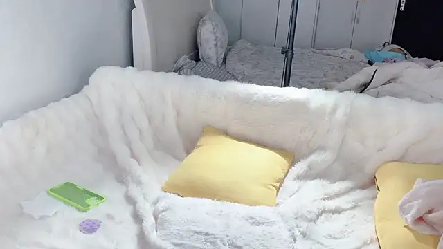 CCmakelong online show from February 9, 7:32 am