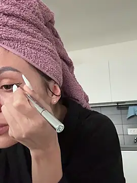 SiennaLuxexx online show from February 18, 12:15 pm